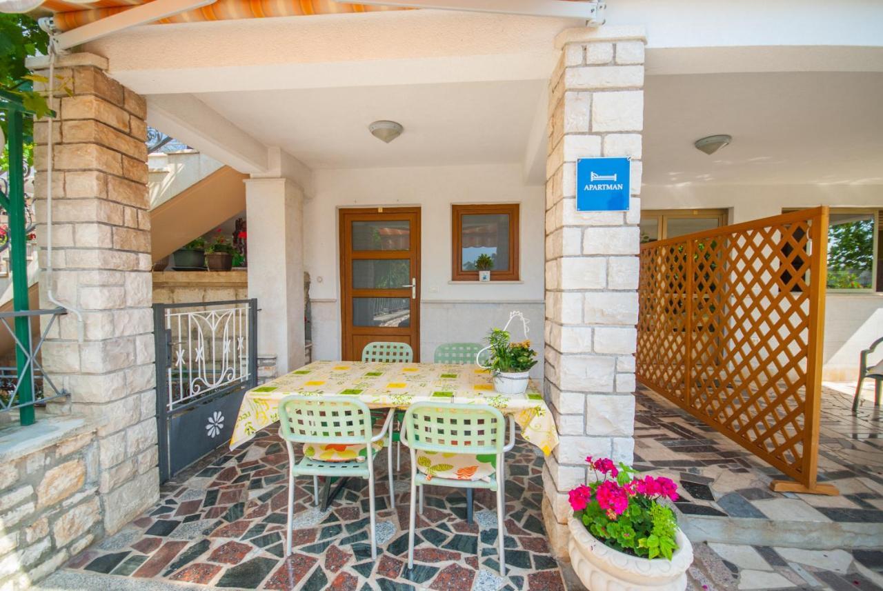 Haus Roko Apartment Rovinj Exterior photo