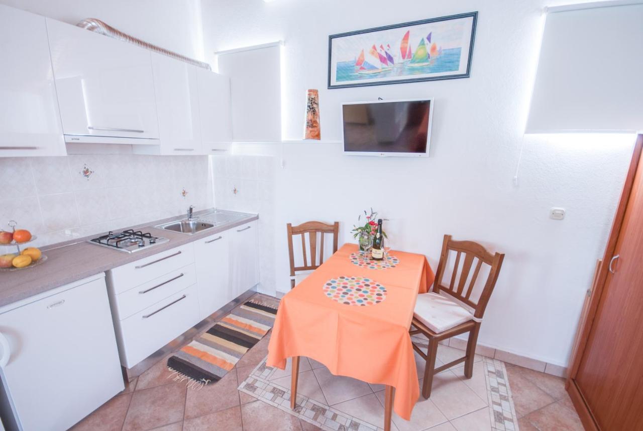 Haus Roko Apartment Rovinj Exterior photo