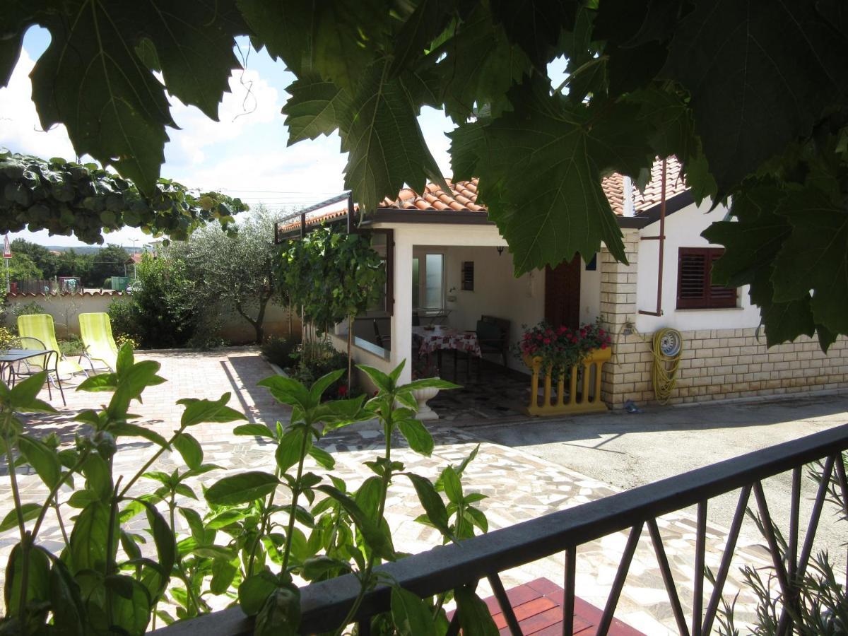 Haus Roko Apartment Rovinj Exterior photo