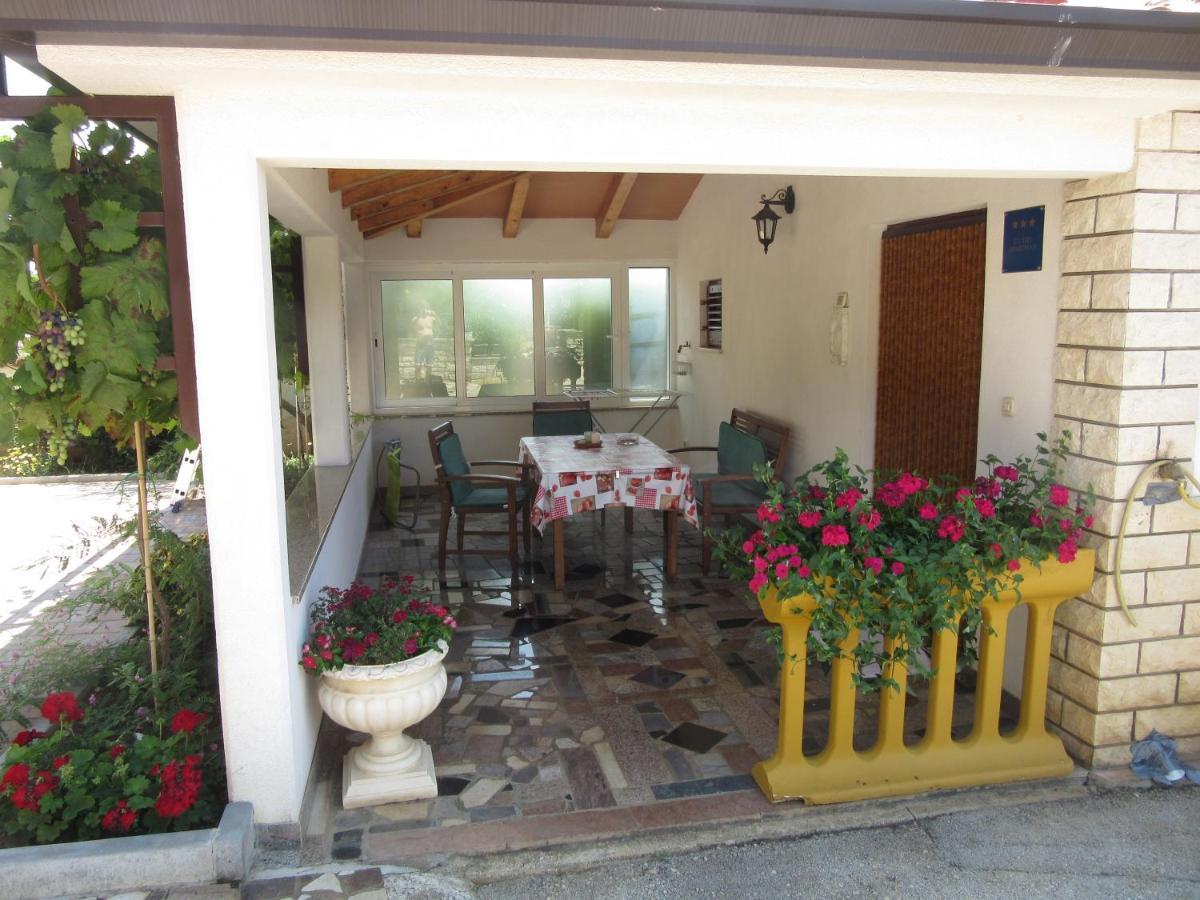 Haus Roko Apartment Rovinj Exterior photo